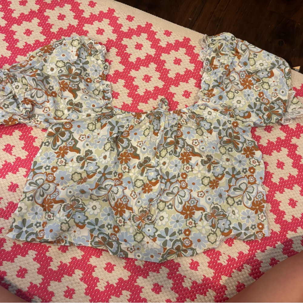 pacsun LA hearts floral puff sleeve top brand new